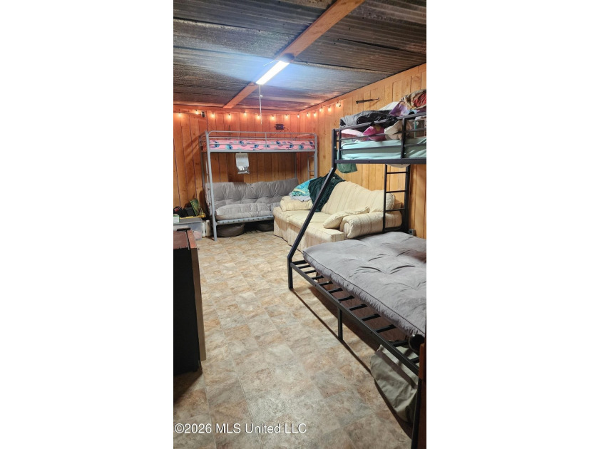 A RARE FIND, DON'T MISS YOUR OPPORTUNITY TO OWN 9.26 acres in a - photo 8