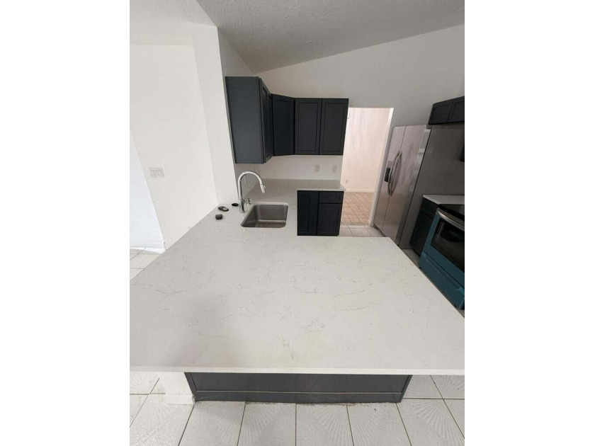 Beautiful 3BR/2BA home on an oversized lot in desirable - photo 9