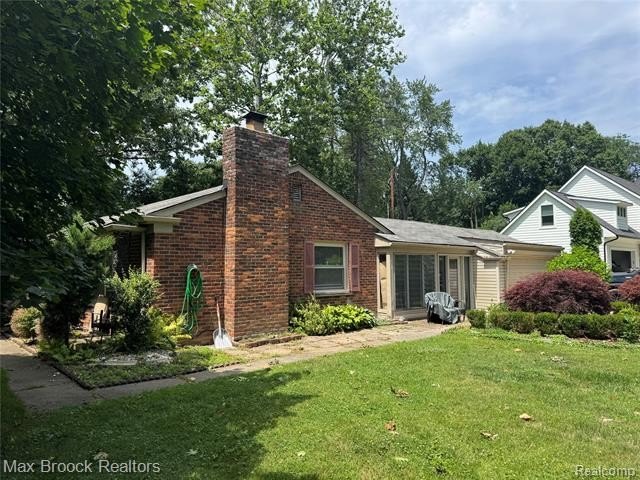 Investor Opportunity in a Highly Desirable Bloomfield Township - photo 2