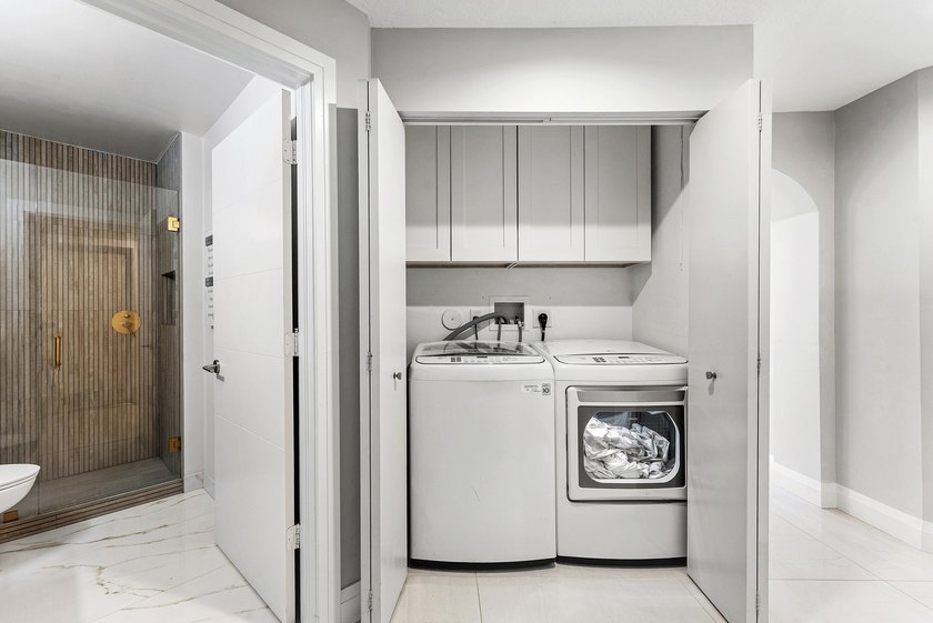 Welcome to this beautifully upgraded 2-story, 4-bedroom home - photo 19