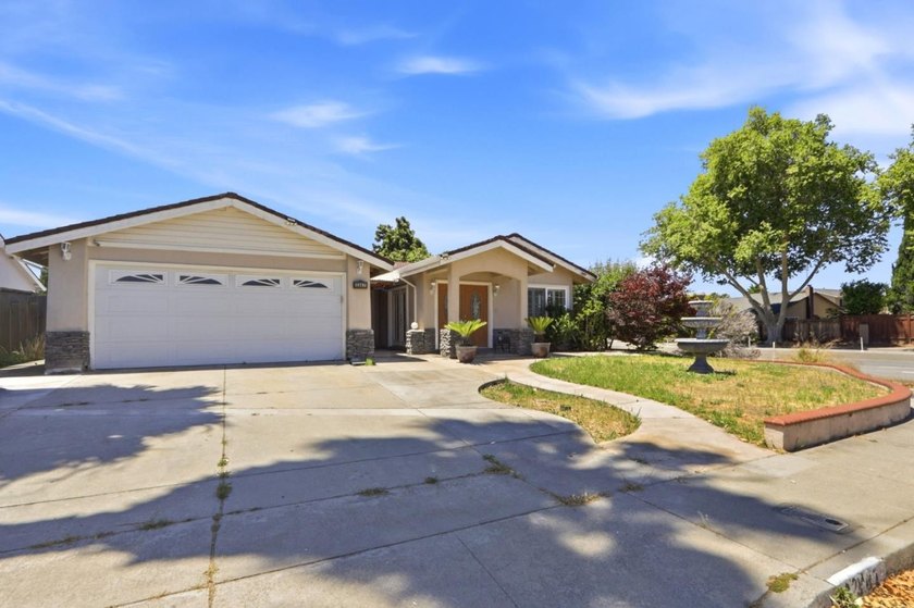 Welcome to 1347 Bertland Court, San Jose, CA 95131! Nestled on a - photo 4