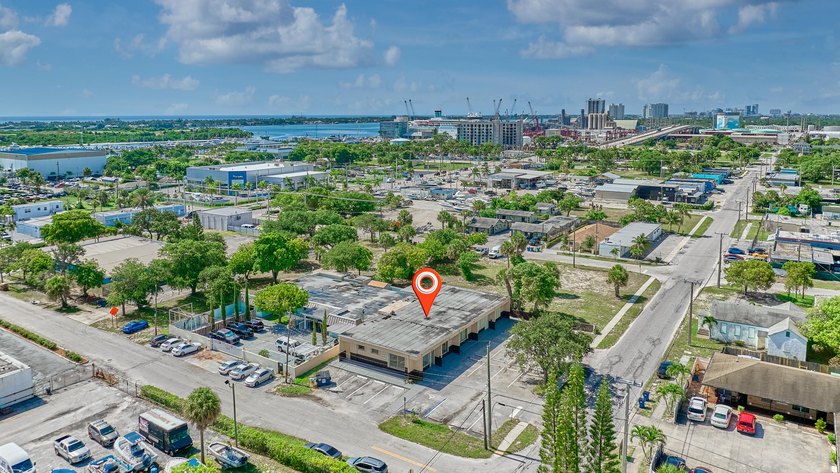 Excellent value-add investment opportunity in Riviera Beach! - photo 13