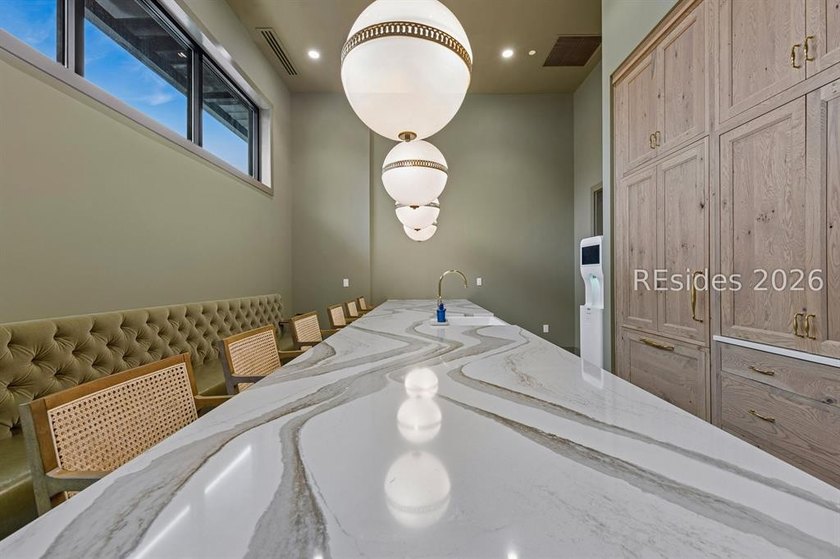 Built in 2023, a Class A office/warehouse complex with 3588 sqft - photo 45