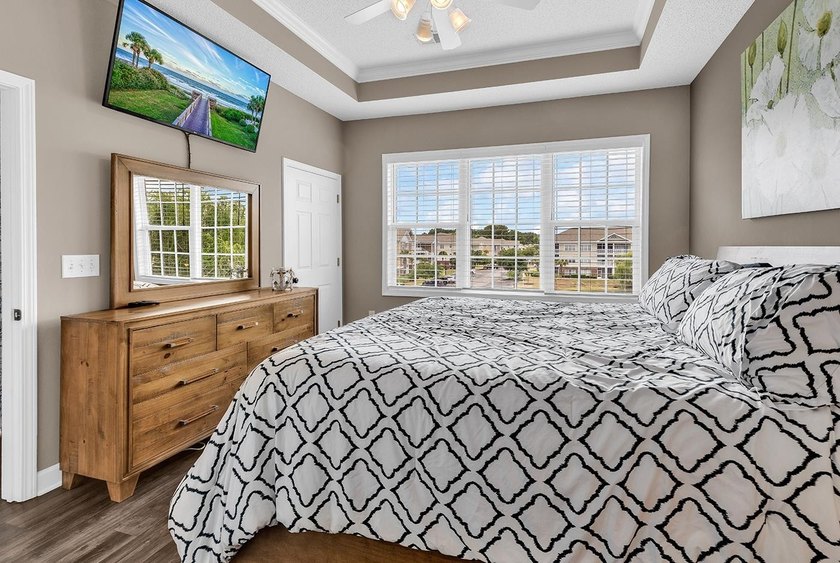 Top-floor 2-bedroom, 2-bath condo in The Havens at Barefoot - photo 19