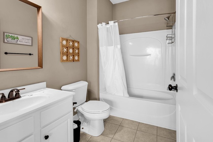 Top-floor 2-bedroom, 2-bath condo in The Havens at Barefoot - photo 24