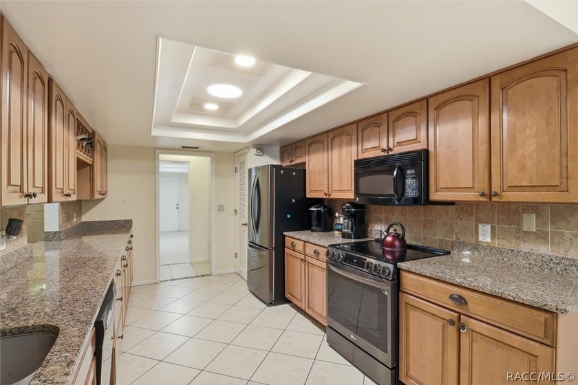 Spacious and beautifully updated pool home offering over 2,400 - photo 15