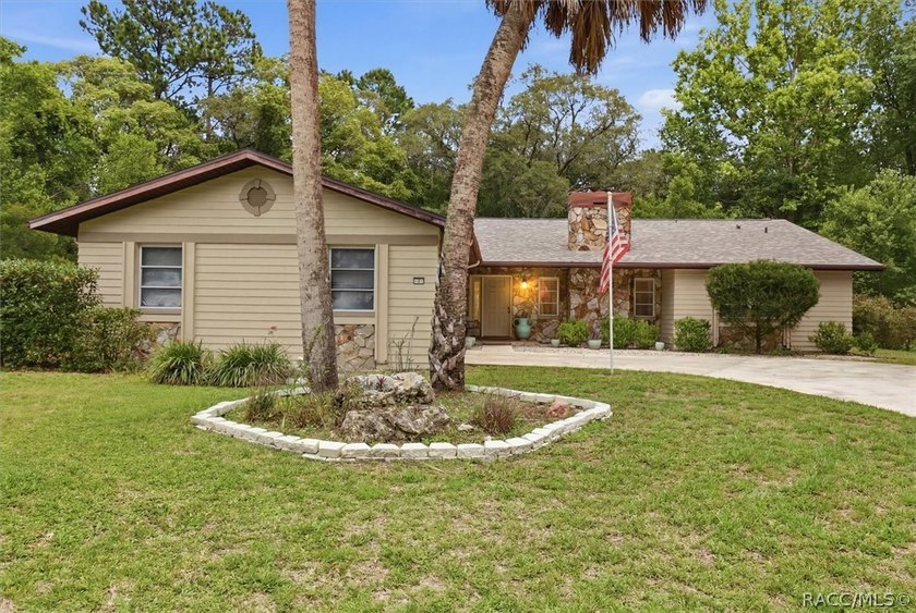 Spacious and beautifully updated pool home offering over 2,400 - photo 39