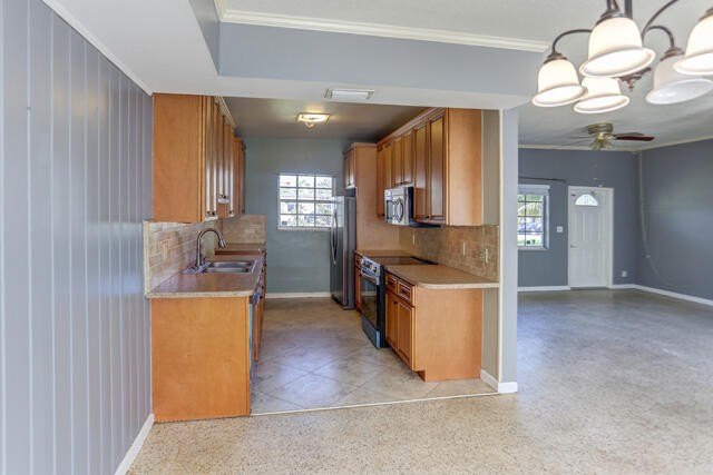 Prime Lake Park location with no HOA. This 3-bedroom home offers - photo 11