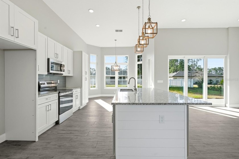 Stunning New Custom-Built Home with High-End Finishes! - photo 14