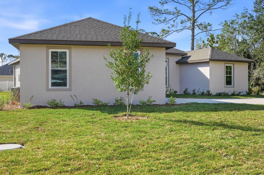 Stunning New Custom-Built Home with High-End Finishes! - photo 44