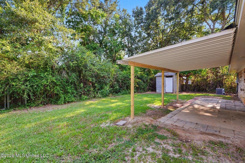 Move right into this beautifully renovated home in the desirable - photo 19