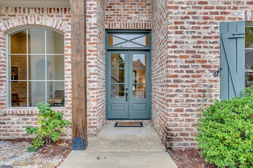 Welcome to this beautifully maintained traditional residence in - photo 4
