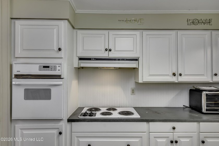 NEW PRICE!!! Welcome to this adorable home in Florence MS with a - photo 14
