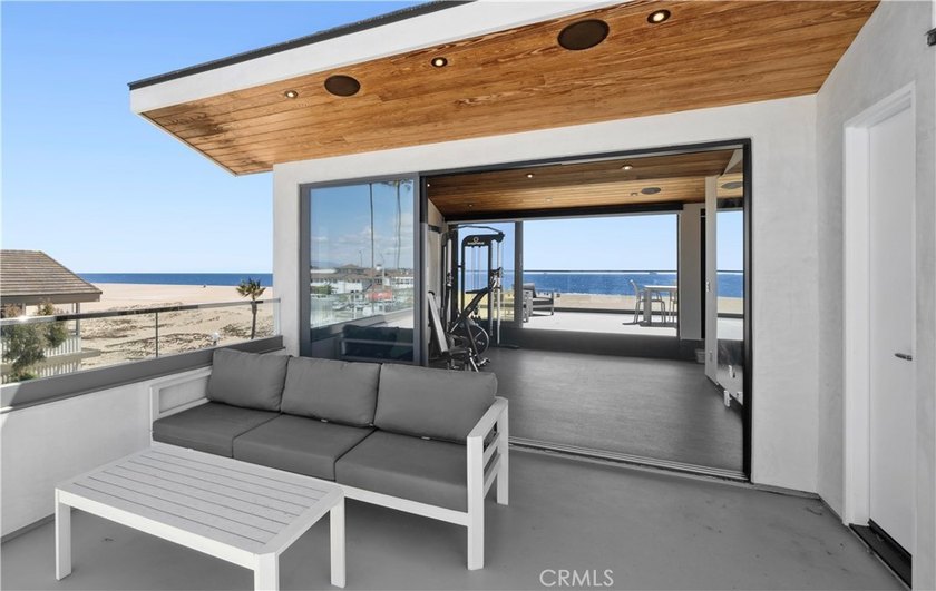 **Dream Location on the Sand with Breathtaking Views!** Welcome - photo 20