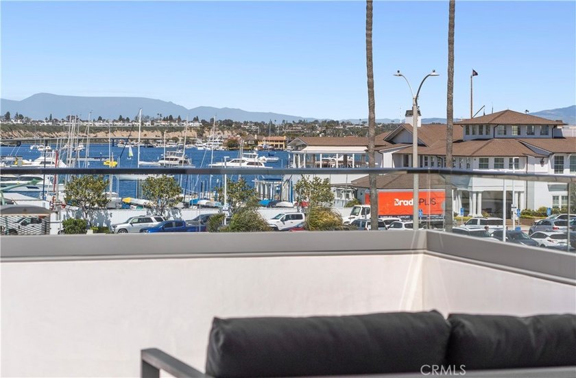 **Dream Location on the Sand with Breathtaking Views!** Welcome - photo 22