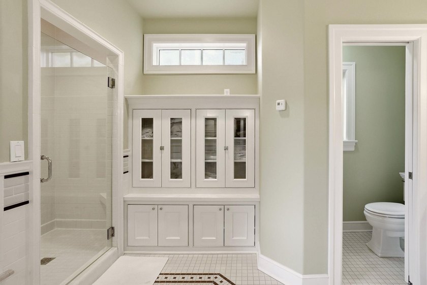 One of a kind 6-bedroom, 4-bathroom centrally located Spokane - photo 23