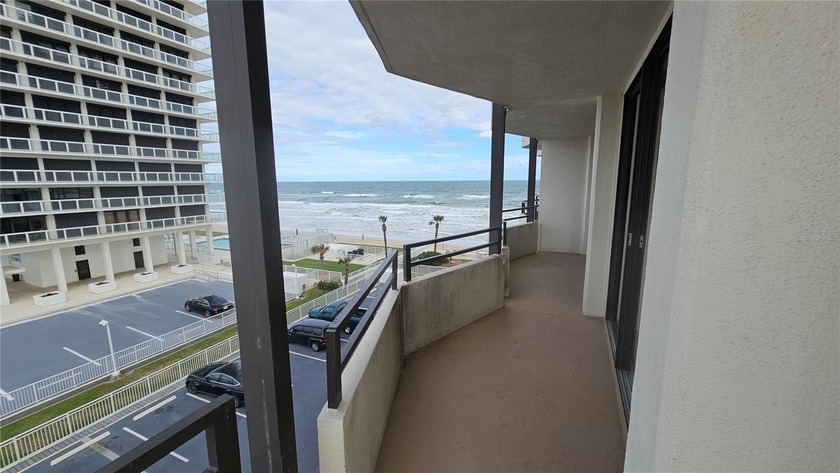 2BR/2BA Condo with Wrap-Around Balcony - Daytona Beach - photo 11
