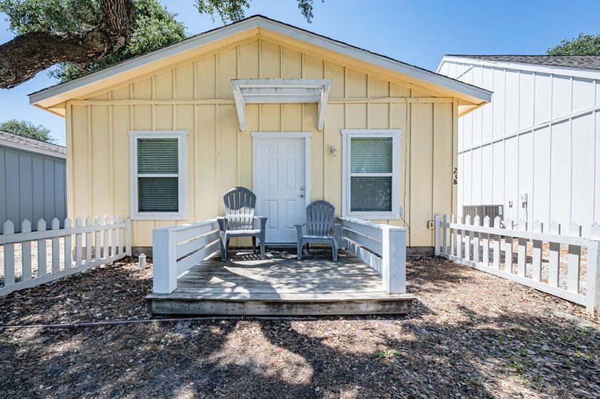 Coastal Cottage Escape - Turnkey &amp; Investment-Ready! This - photo 11
