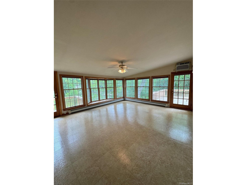 Lakefront opportunity in Lawrence Farms area of Bay Shore! - photo 13