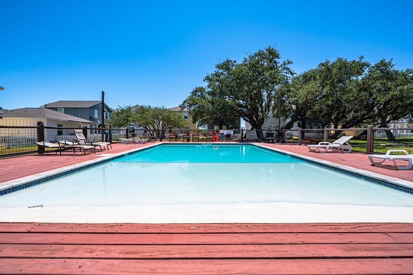 Coastal Cottage Escape - Turnkey &amp; Investment-Ready! This - photo 13