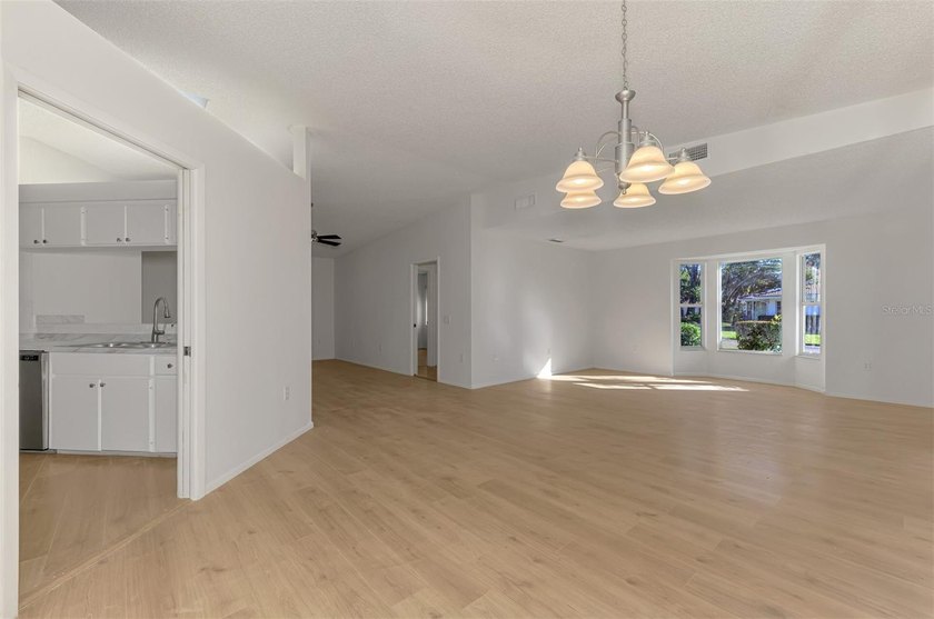 Under contract-accepting backup offers. Enjoy relaxed Florida - photo 17