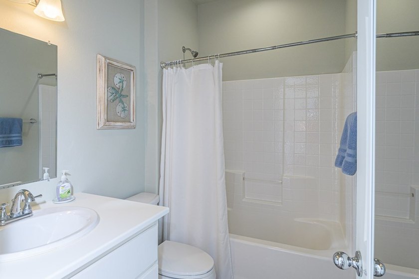 Coastal Cottage Escape - Turnkey &amp; Investment-Ready! This - photo 19