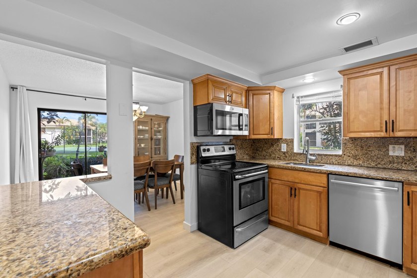 ABSOLUTELY GORGEOUS FIRST FLOOR CONDO | PRESTIGIOUS BANYAN - photo 9