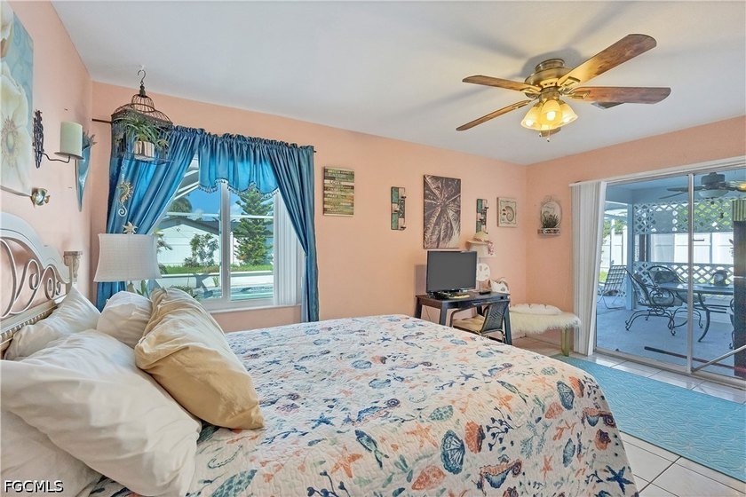 Welcome to this well-maintained Port Charlotte home offering 3 - photo 20
