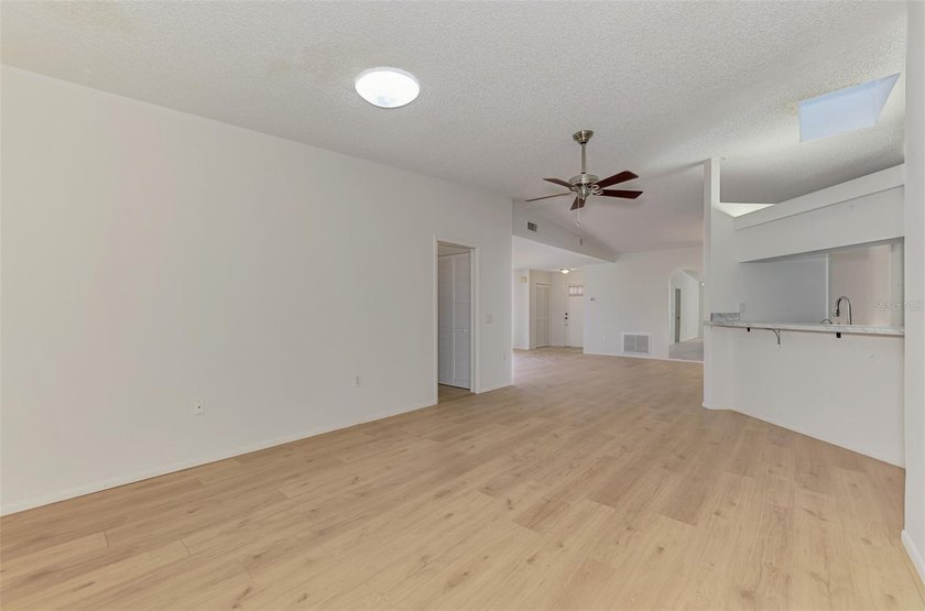 Under contract-accepting backup offers. Enjoy relaxed Florida - photo 20