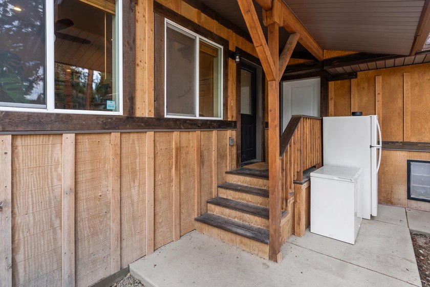 Peek-a-Boo Lake Views &amp; Modern Comfort near Flathead Lake! - photo 22