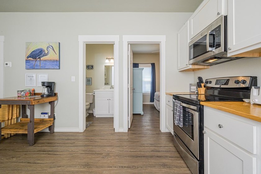 Coastal Cottage Escape - Turnkey &amp; Investment-Ready! This - photo 23