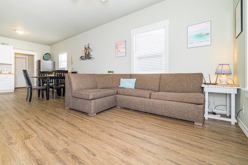 Coastal Cottage Escape - Turnkey &amp; Investment-Ready! This - photo 31