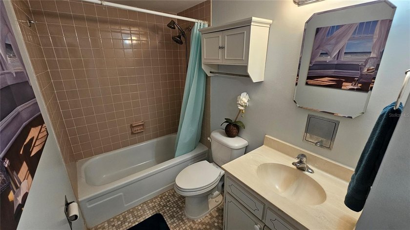 2BR/2BA Condo with Wrap-Around Balcony - Daytona Beach - photo 33