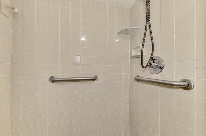Under contract-accepting backup offers. Enjoy relaxed Florida - photo 38