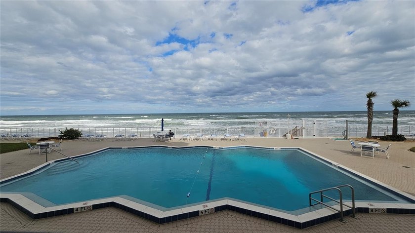2BR/2BA Condo with Wrap-Around Balcony - Daytona Beach - photo 42