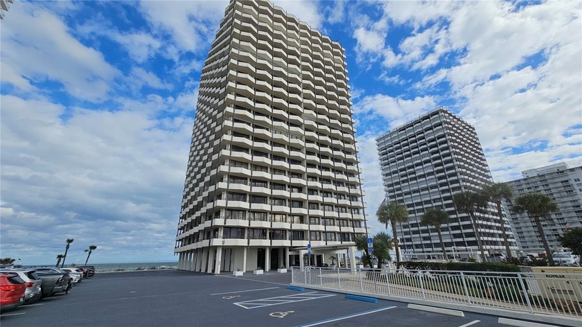 2BR/2BA Condo with Wrap-Around Balcony - Daytona Beach - photo 49