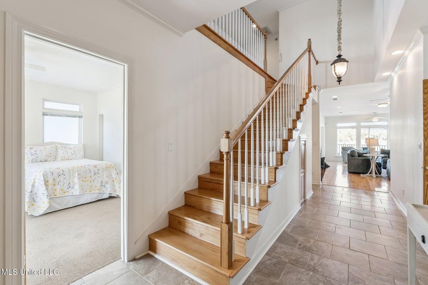Glorious waterfront property in Pass Christian! This three - photo 4