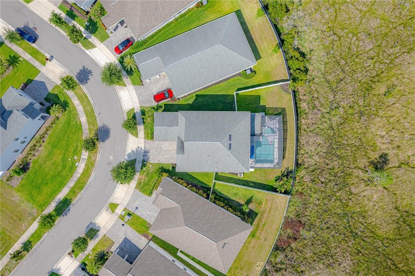 Six Bedroom upgraded smart home in gated community with pool - photo 6