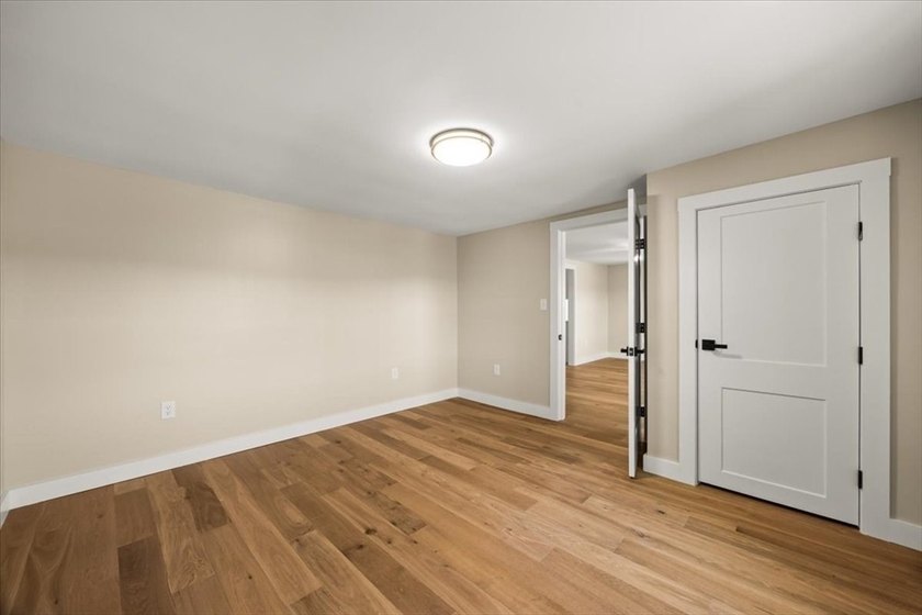 Fully renovated and move-in ready, this charming 2-bedroom home - photo 19