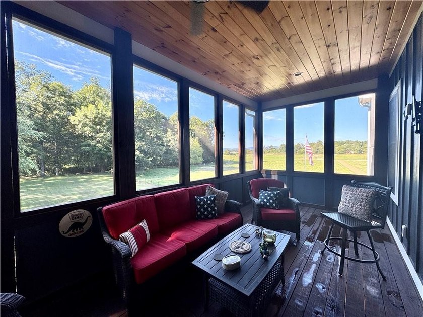 3 Bedroom - 2 Bath - 10 Acres - Coosawattee River Frontage - - photo 17