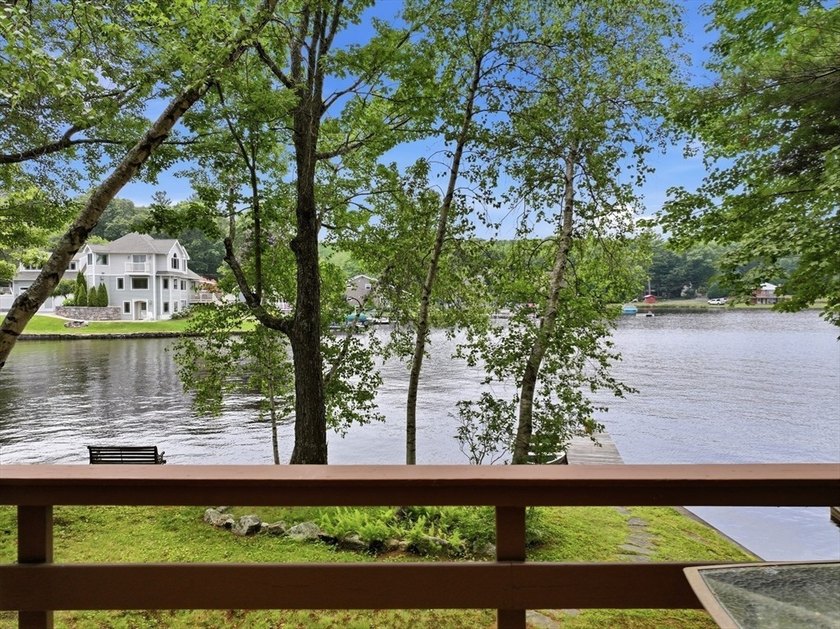 OFFER DEADLINE MONDAY 5PM. WATERFRONT RETREAT ON STILES - photo 10
