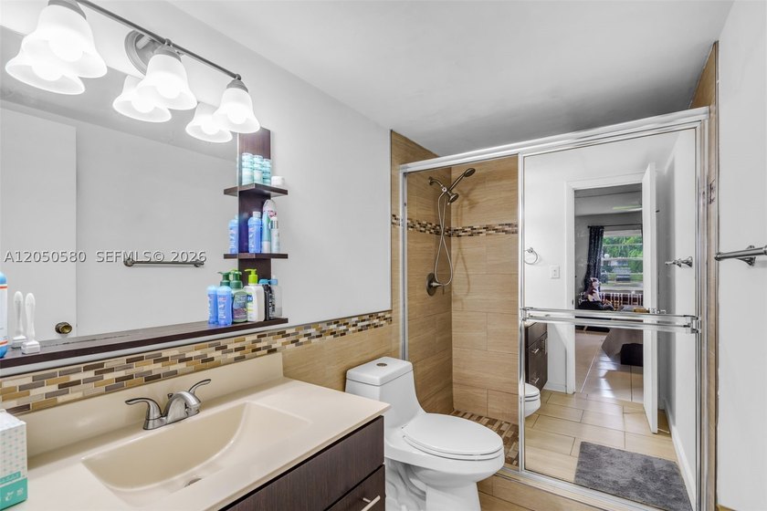 First-floor condo in the desirable Summit Chase community - photo 10