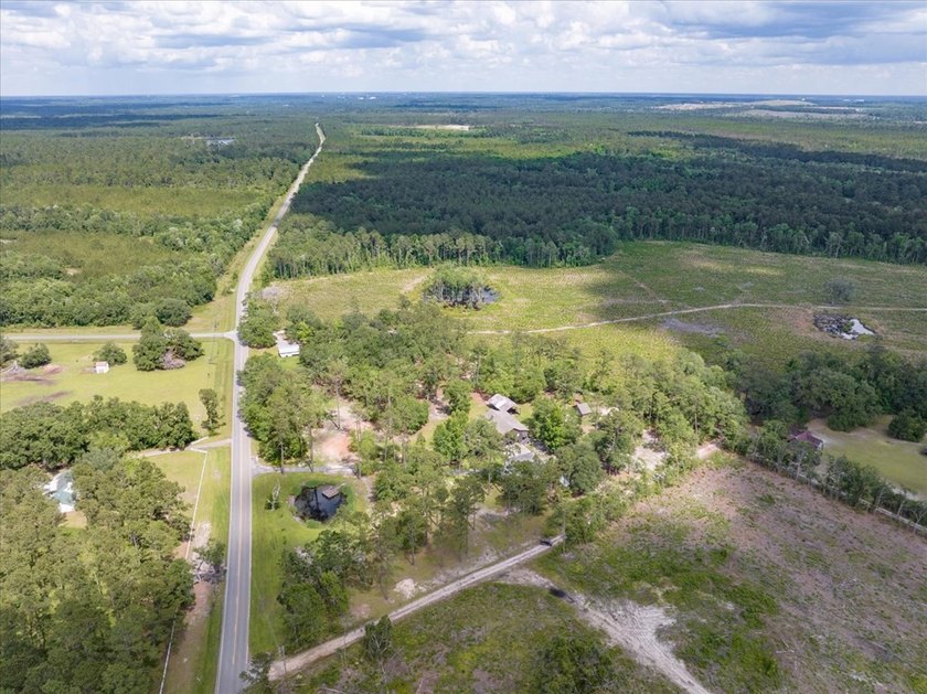 OPEN HOUSE MAY 17th 1-3 pm! A stunning country estate sited on 7 - photo 11