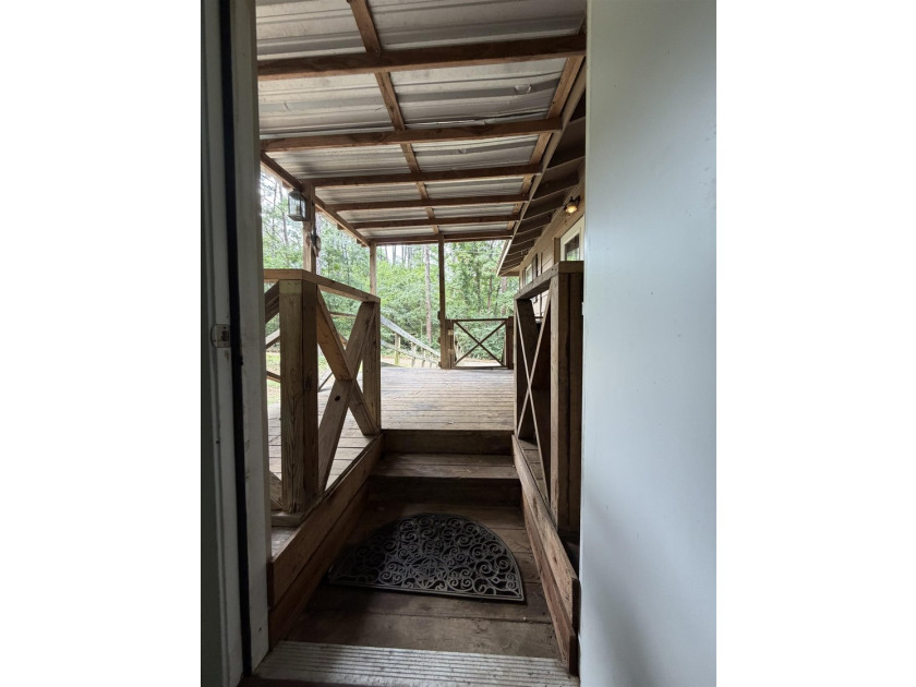 Escape to peaceful East Texas living in this charming 3-bedroom - photo 12