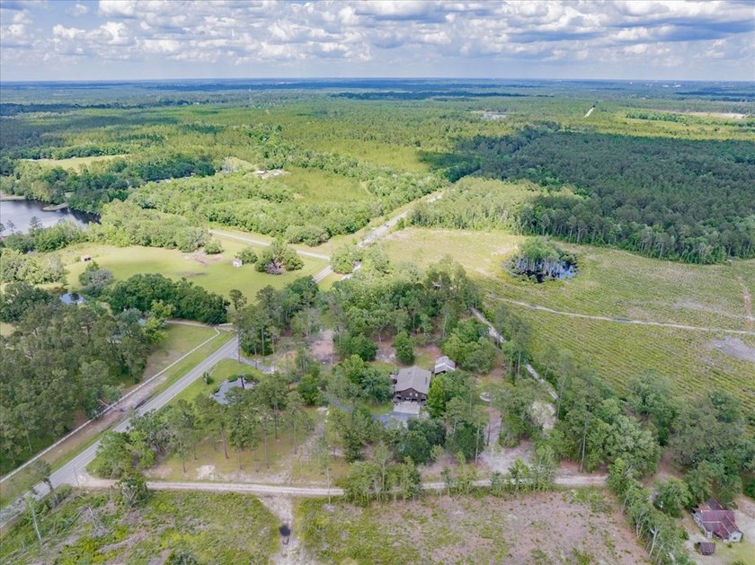 OPEN HOUSE MAY 17th 1-3 pm! A stunning country estate sited on 7 - photo 12