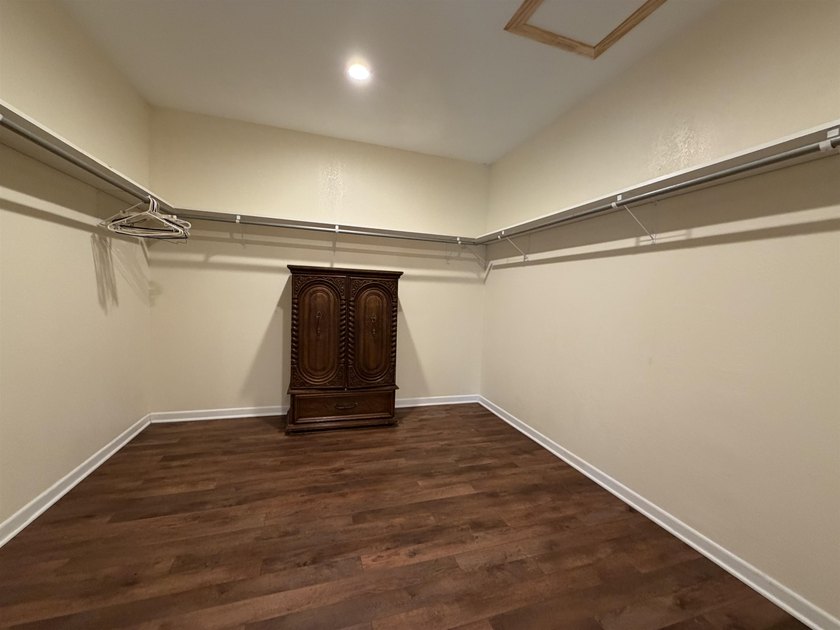 Escape to peaceful East Texas living in this charming 3-bedroom - photo 15