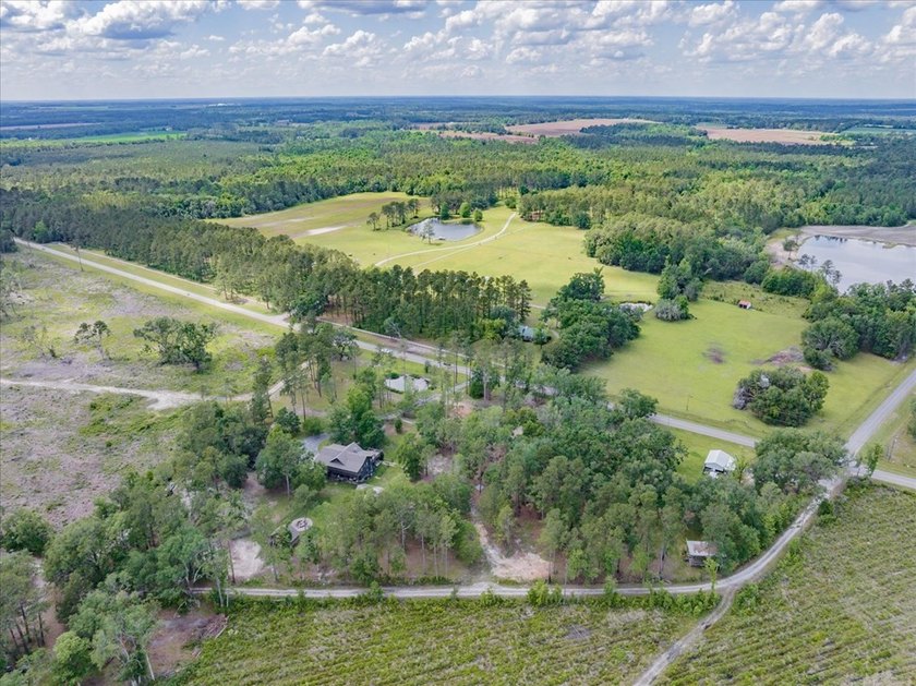 OPEN HOUSE MAY 17th 1-3 pm! A stunning country estate sited on 7 - photo 15