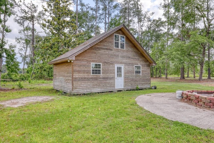 OPEN HOUSE MAY 17th 1-3 pm! A stunning country estate sited on 7 - photo 20