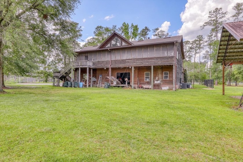 OPEN HOUSE MAY 17th 1-3 pm! A stunning country estate sited on 7 - photo 21