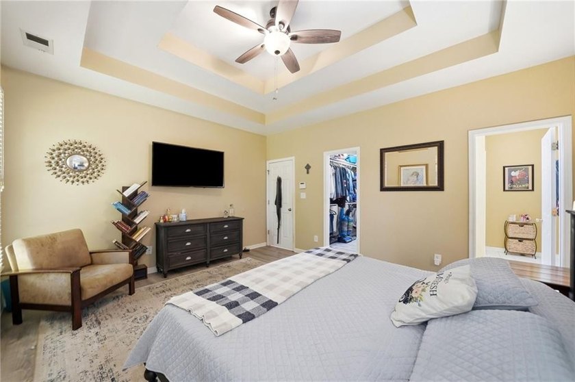 You'll love this charming 4-bedroom, 3.5-bath home in the highly - photo 22
